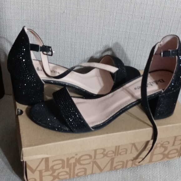 Shoes - Picture 2 of 3